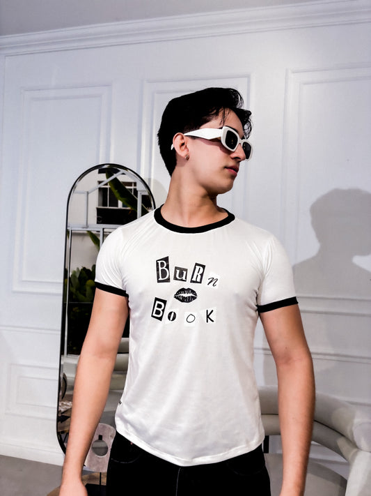 Ringer Tee Piel de Durazno - Mean Girls Burn Book (Blanca con Ribs Negros) Chicas Pesadas