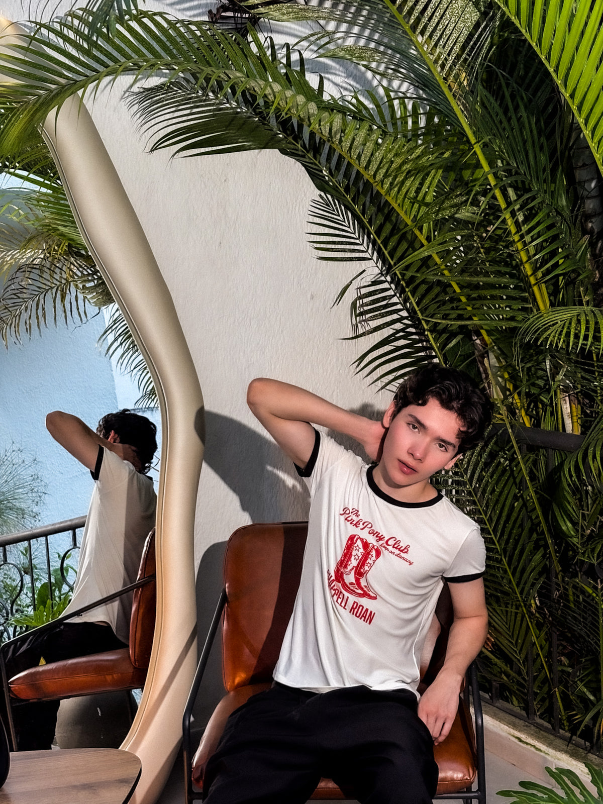 Ringer Tee Lanilla Licrada - Chappell Roan (Blanca con Ribs Negros)