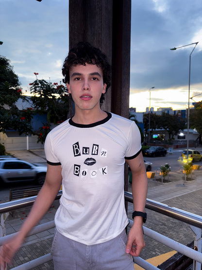 Ringer Tee Piel de Durazno - Mean Girls Burn Book (Blanca con Ribs Negros) Chicas Pesadas