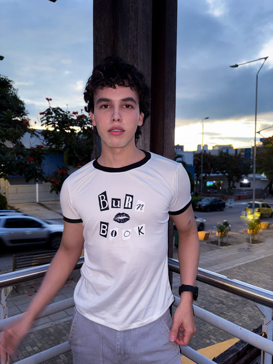 Ringer Tee Piel de Durazno - Mean Girls Burn Book (Blanca con Ribs Negros) Chicas Pesadas